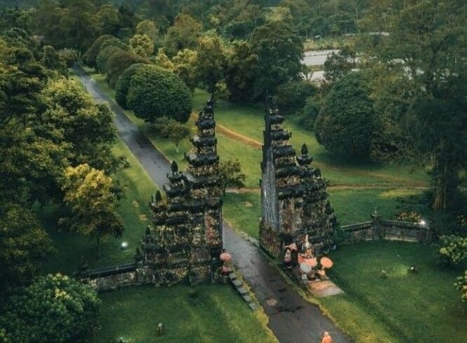 Handara Gate 1